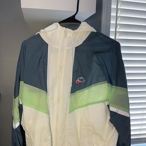 Men’s Nike White Retro Wind Breaker